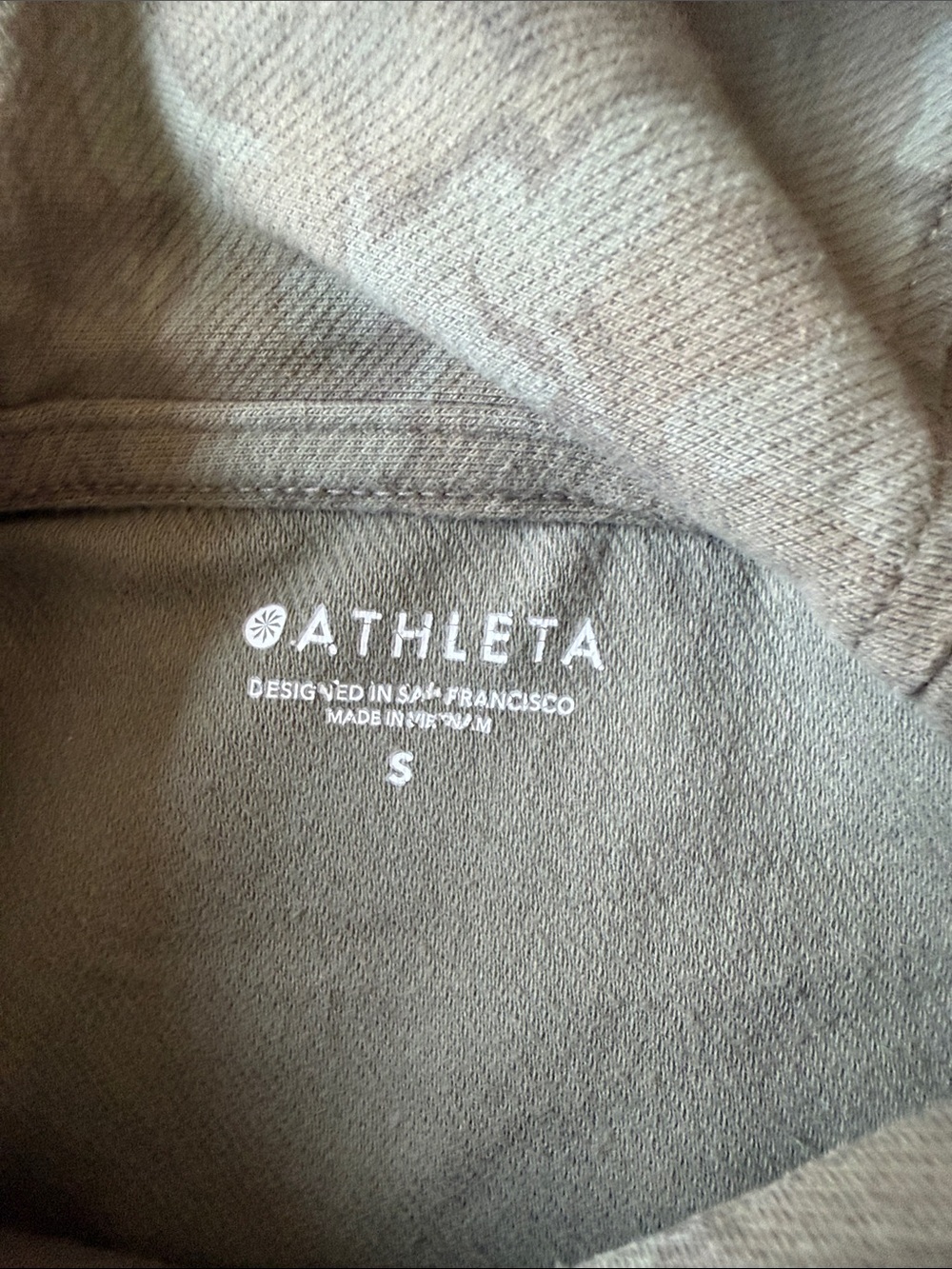 Athleta Women’s Olive Green Camouflage Cropped Hoodie Small - Picture 2 of 3